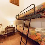 Casa Nana, Nel Borgo Di